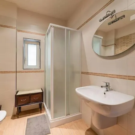 Arts House * Μπάρι